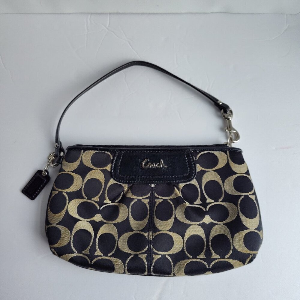 Coach Signature Black Wristlet